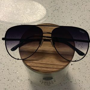 Quay Australia High Key